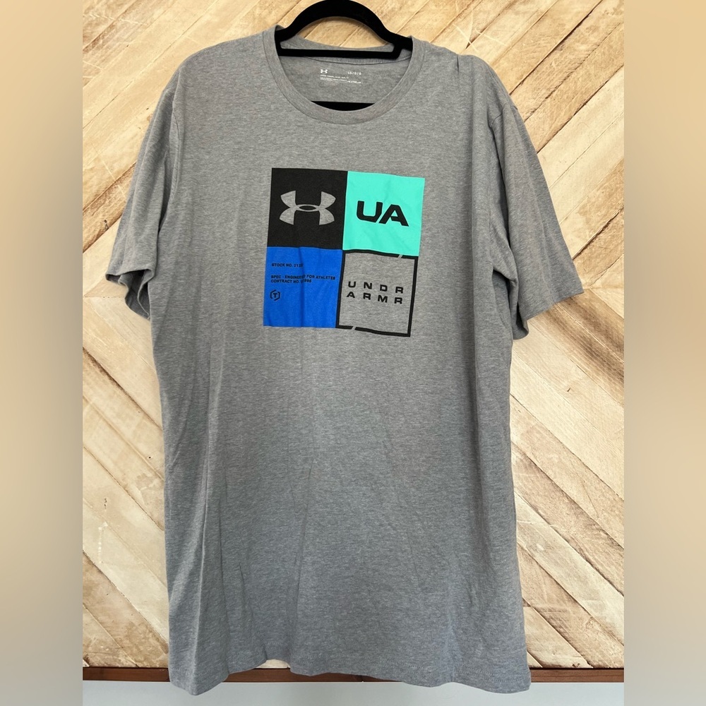 Under Armour Men's Gray Graphic T-Shirt